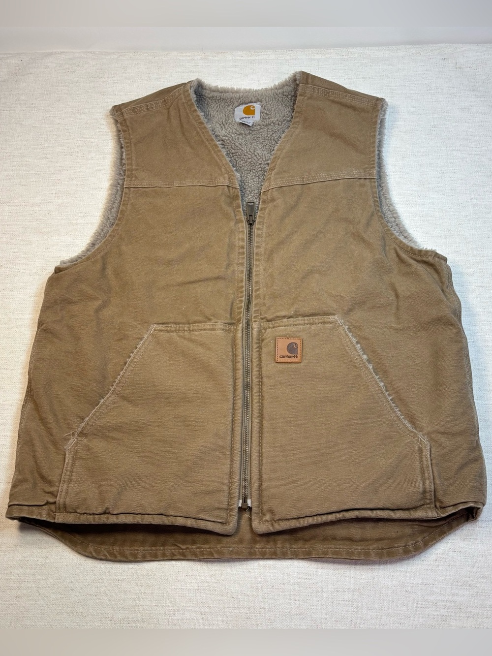 Carhartt Men Washed Duck Sherpa-Lined Mock-Neck Vest Loose Fit Medium in tan